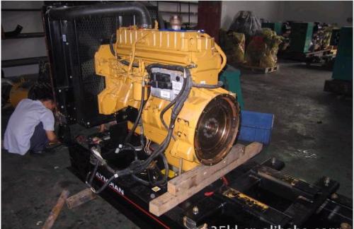 云南柴油发电机维修_COPY