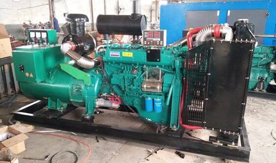 云南潍柴二手发电机大型柴油发电机组